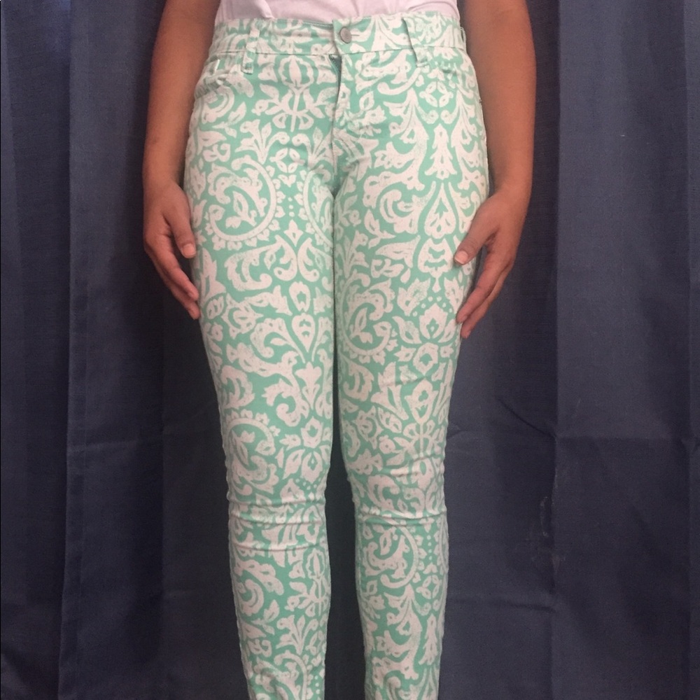 Old Navy mint green and white jeans
